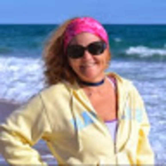 Meet your Posher, Theresa - Picture 1 of 1